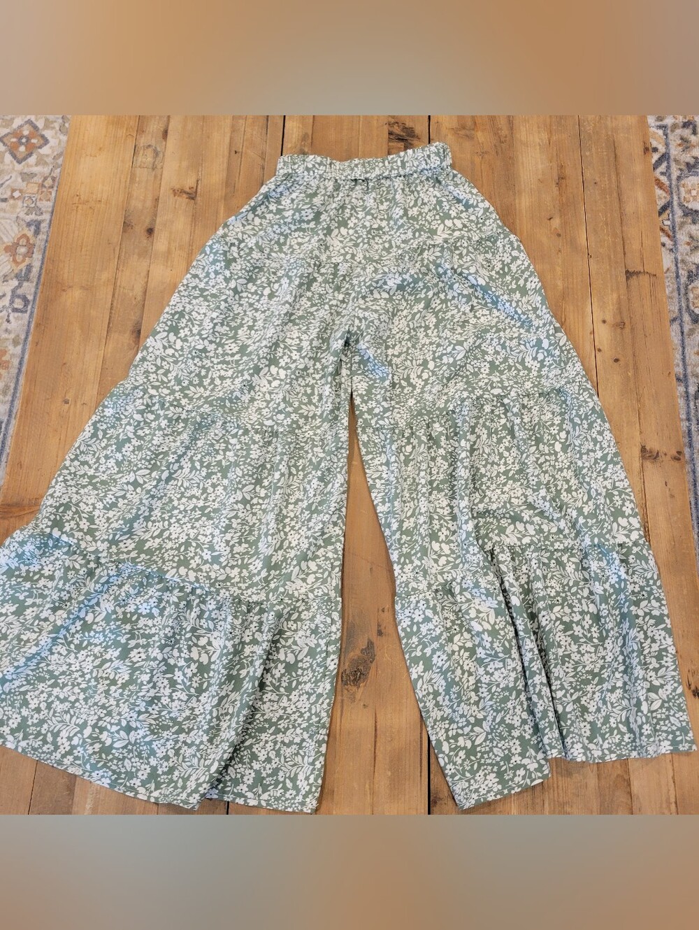 Women's Green Floral Wide-Leg Pants